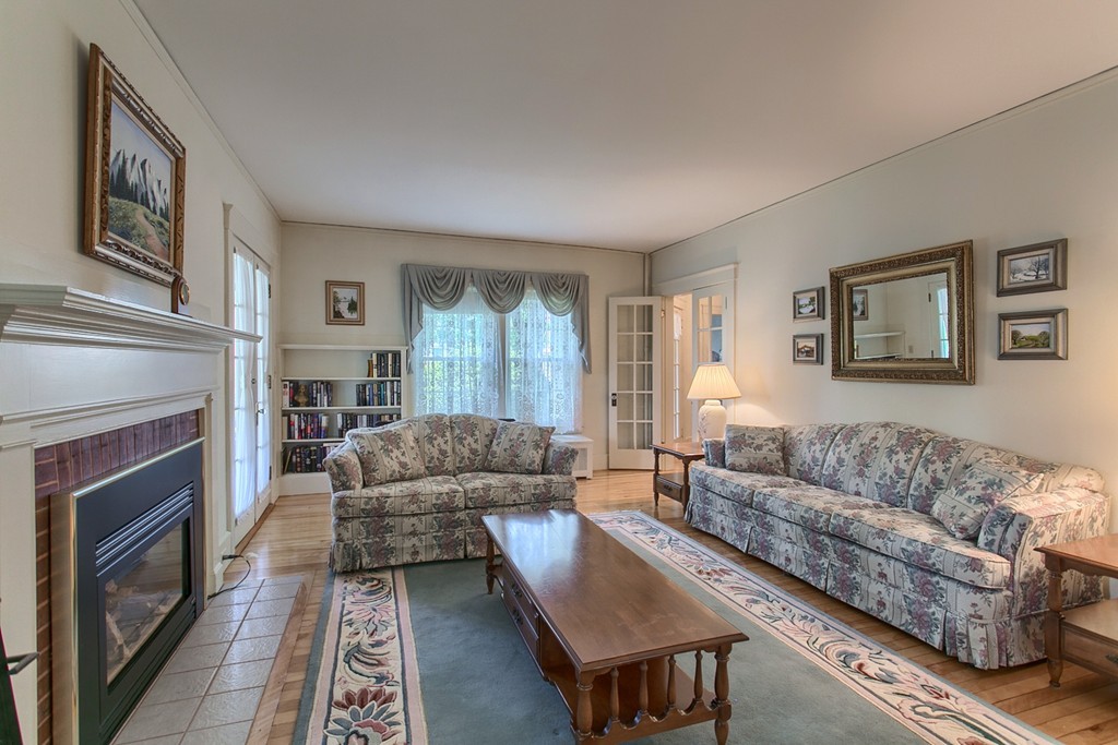 99 Cedar Street Clinton, MA 01510 - Photo 16 of 25 Gallery Image 16