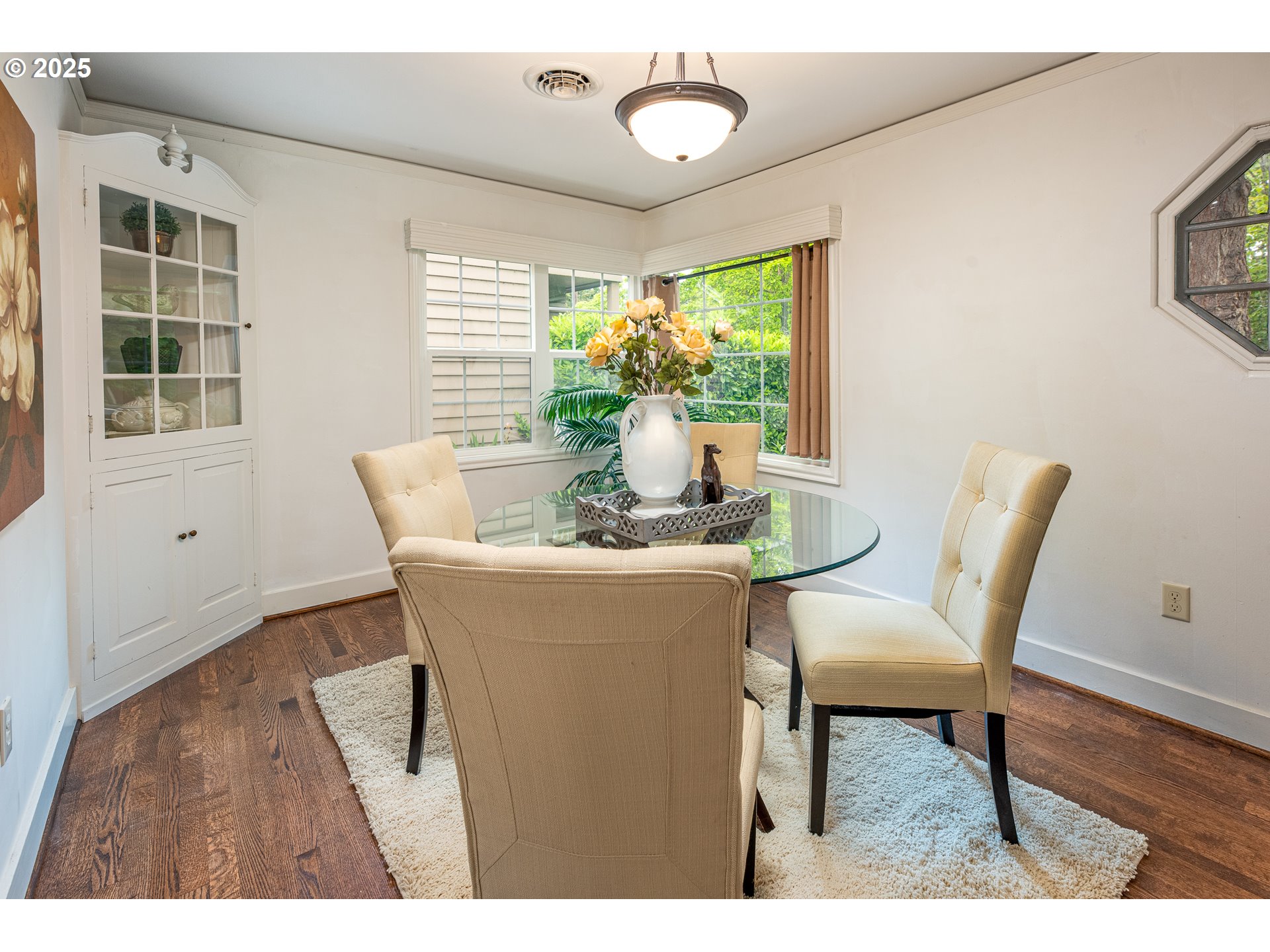 1624 Washington Street Eugene, OR 97401 - Photo 12 of 41 a dining room with furniture and wooden floor