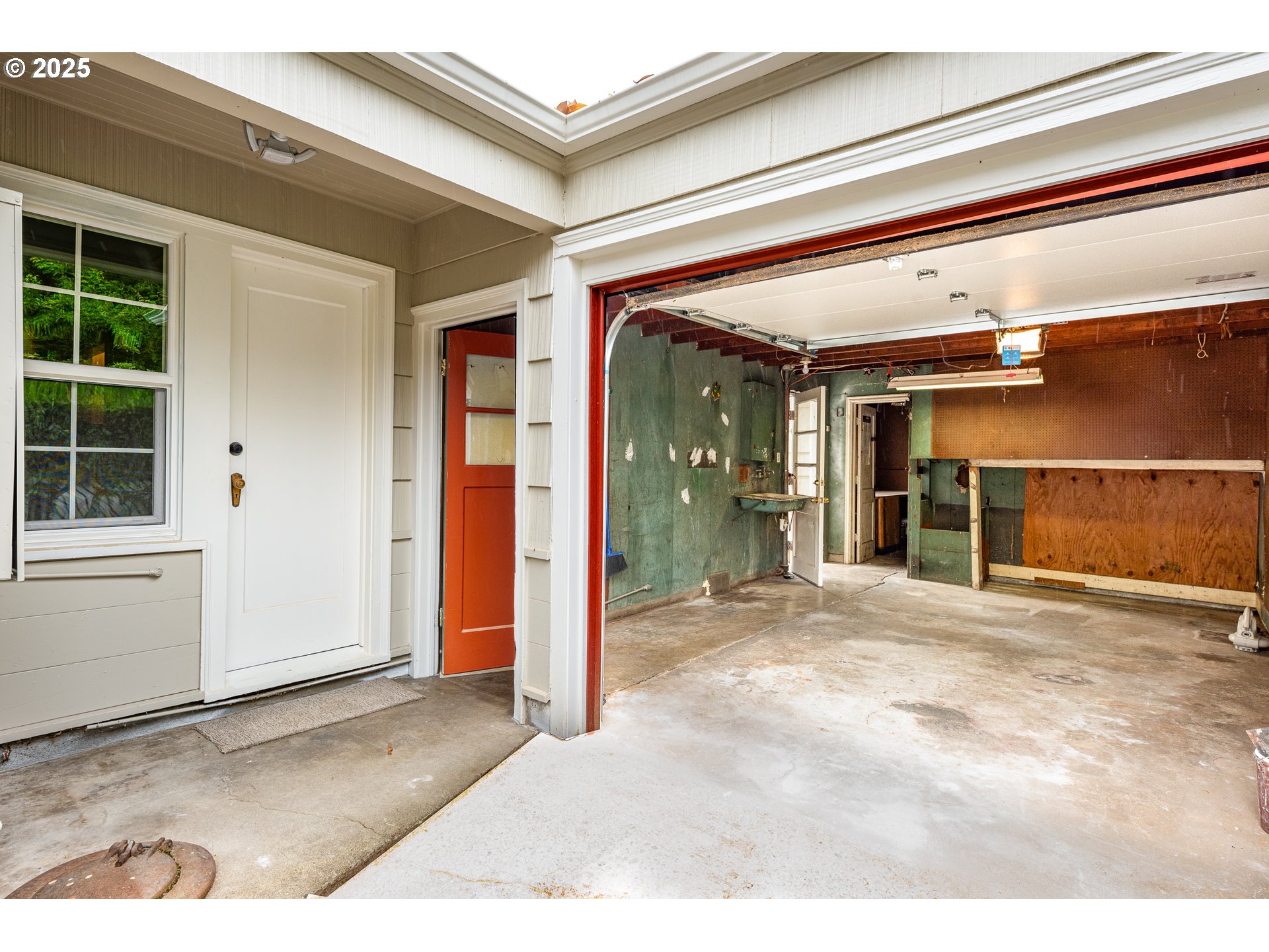 1624 Washington Street Eugene, OR 97401 - Photo 34 of 41 a view of a big room with wooden floor and windows