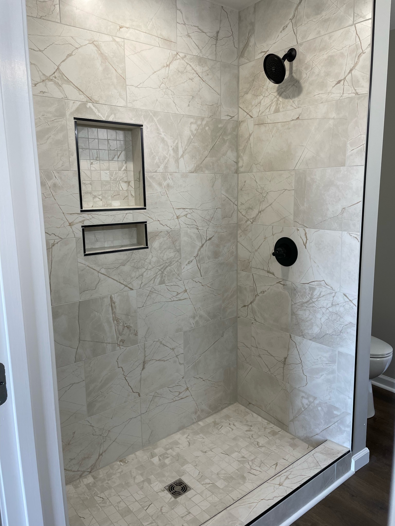 1185 Coleytown Road Lafayette, TN 37083 - Photo 12 of 20 a bathroom with a shower