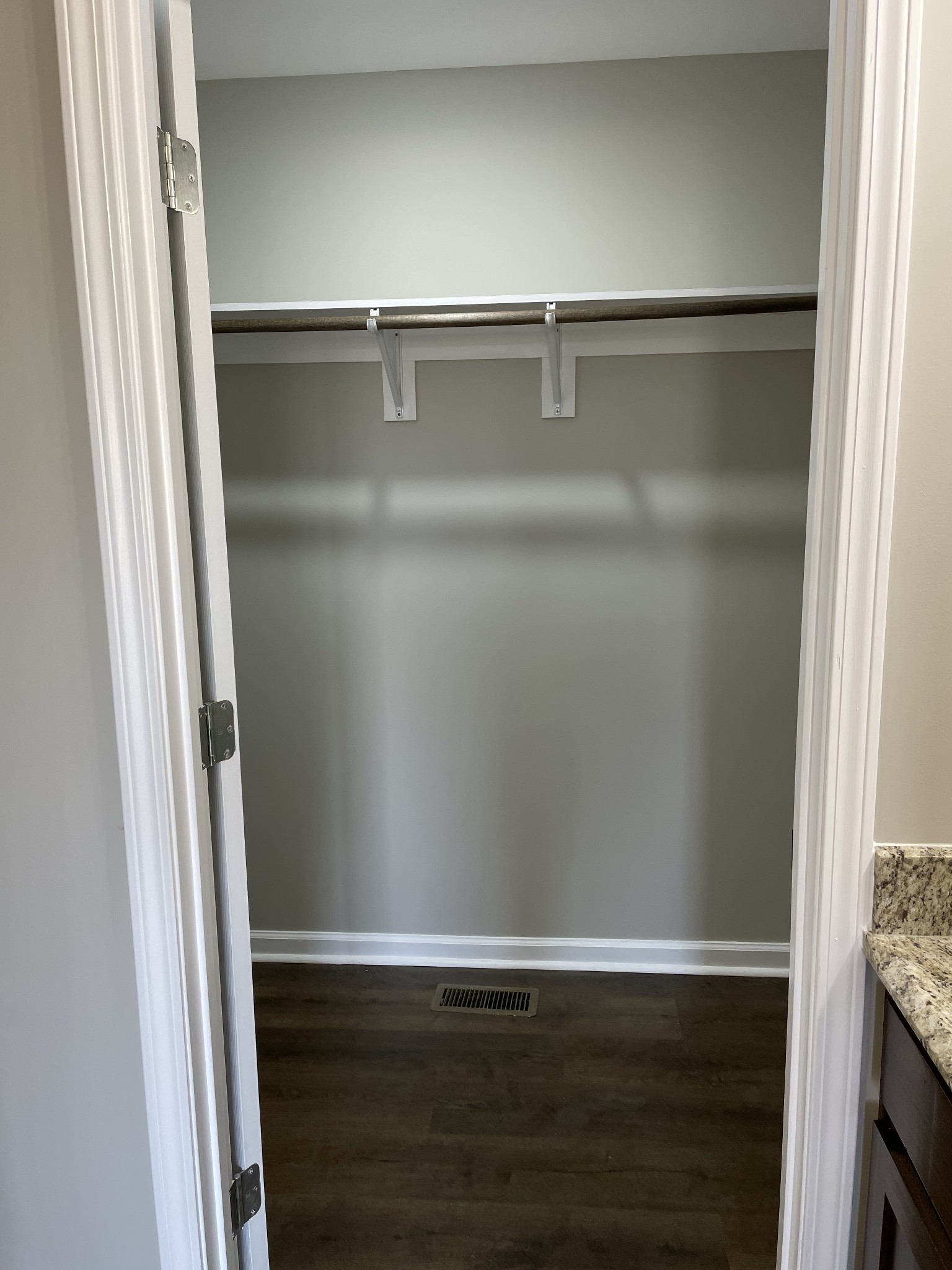 1185 Coleytown Road Lafayette, TN 37083 - Photo 15 of 20 a close view of closet