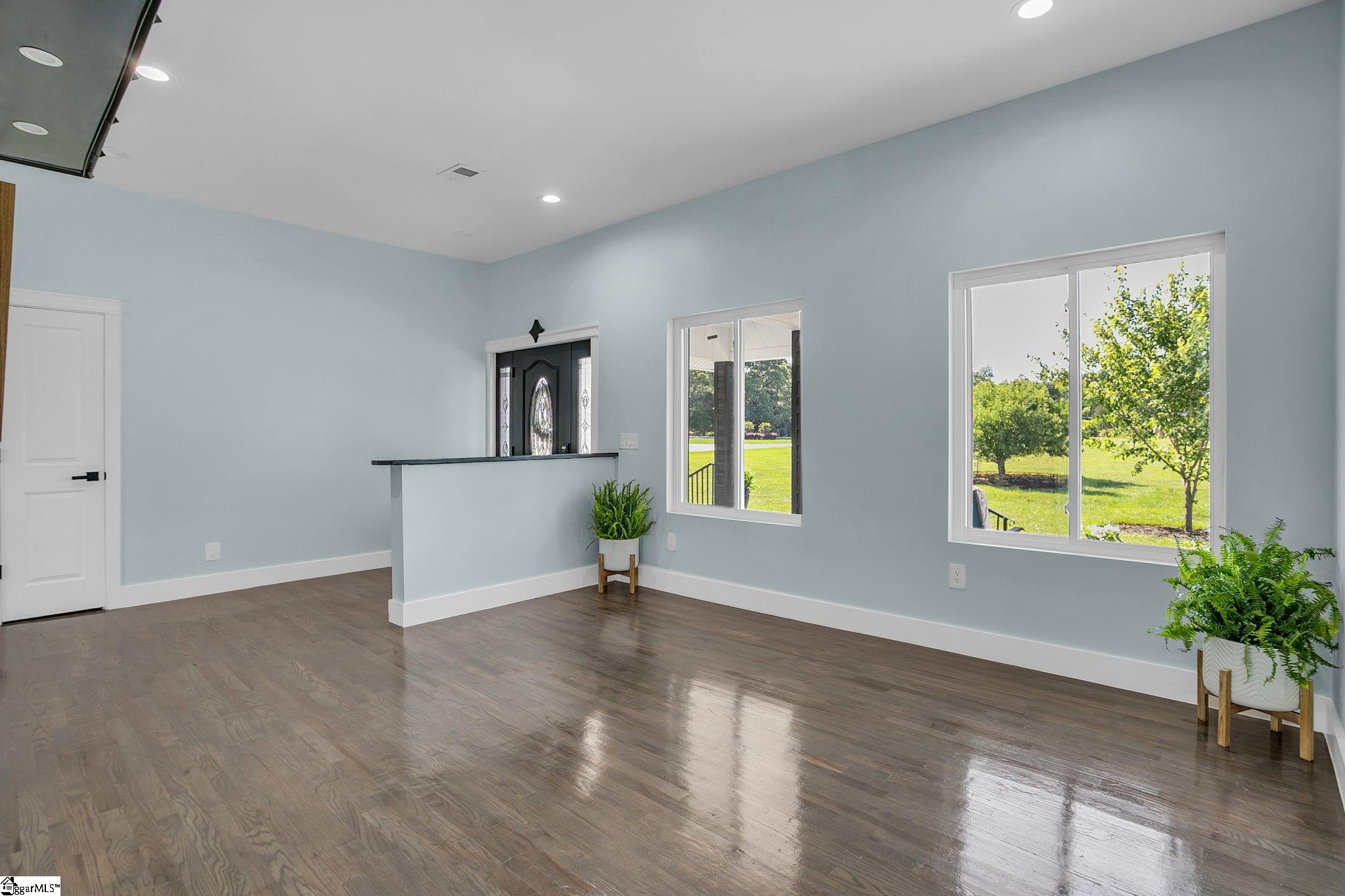305 Waters Road Taylors, SC 29687 - Photo 28 of 48