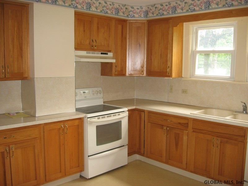 255 Dunnsville Road Rotterdam, NY 12306 - Photo 12 of 25 Photo 12