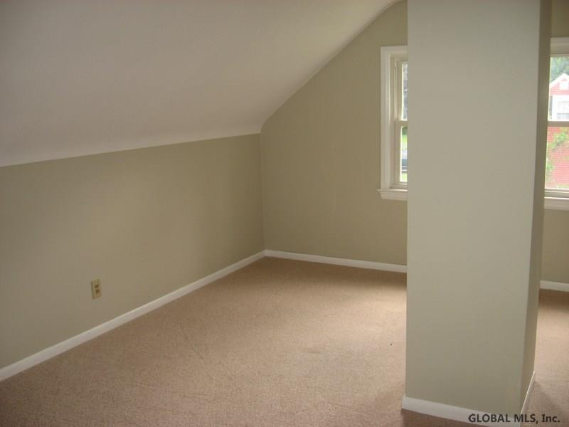 255 Dunnsville Road Rotterdam, NY 12306 - Photo 19 of 25 Photo 19