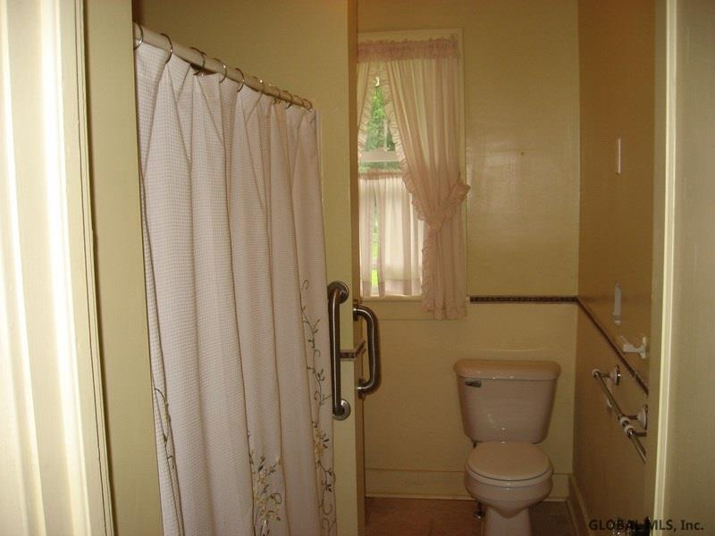 255 Dunnsville Road Rotterdam, NY 12306 - Photo 20 of 25 Photo 20