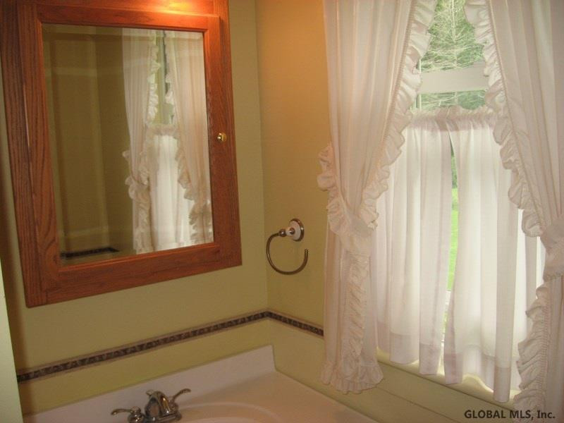 255 Dunnsville Road Rotterdam, NY 12306 - Photo 23 of 25 Photo 23