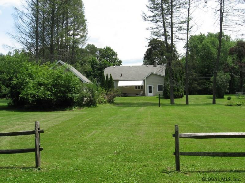 255 Dunnsville Road Rotterdam, NY 12306 - Photo 7 of 25 Photo 7