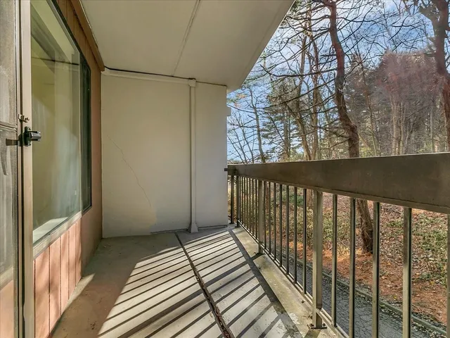 $410,000 | 1500 Worcester Road, Unit 221, Framingham, MA 01702
