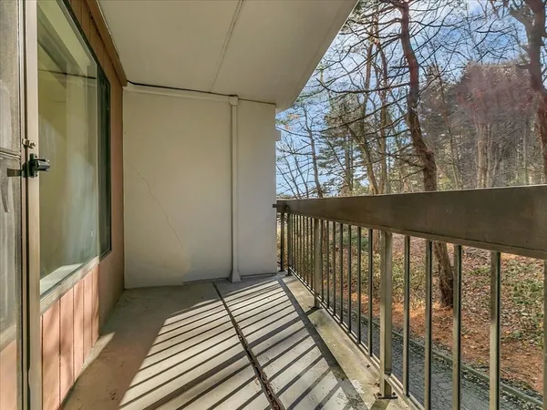 $389,900 | 1500 Worcester Road, Unit 221, Framingham, MA 01702