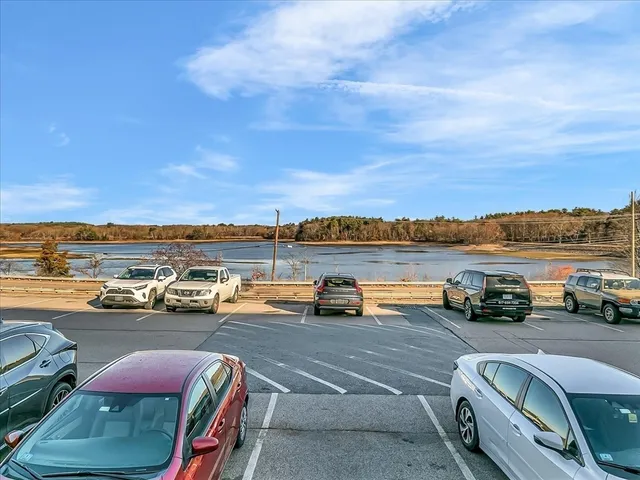 $399,000 | 1500 Worcester Road, Unit 221, Framingham, MA 01702