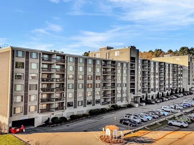 $410,000 | 1500 Worcester Road, Unit 221, Framingham, MA 01702