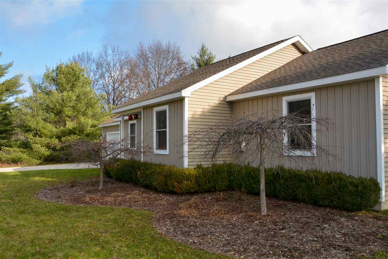 1544 Round Lake Road Interlochen, MI 49643 - Photo 37 of 40 1828550-36.JPG