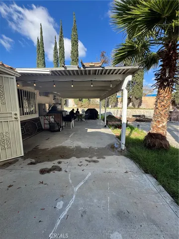 $585,000 | 504 South Quince Avenue, Bloomington, CA 92316