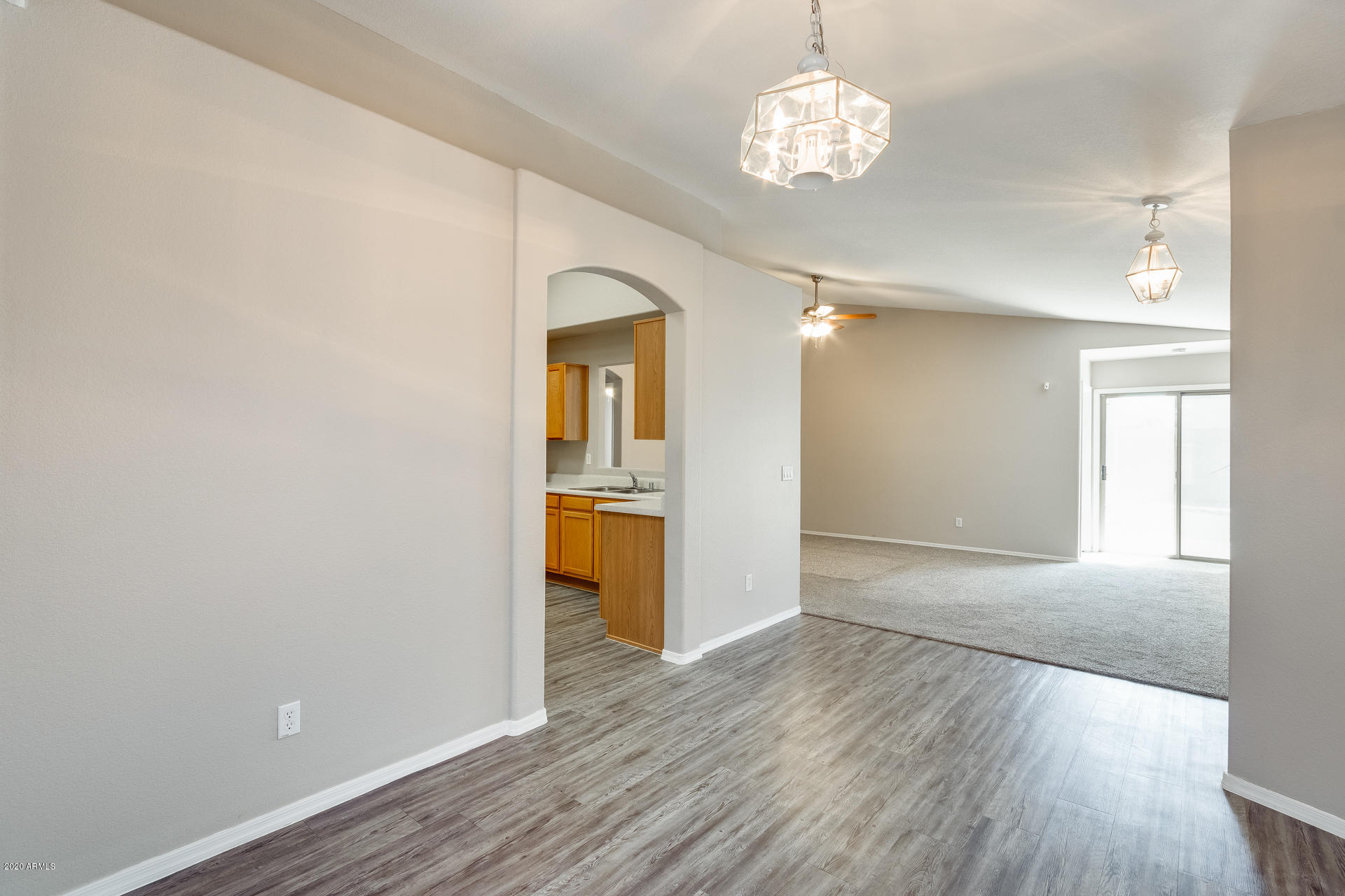 6427 West Crown King Road Phoenix, AZ 85043 - Photo 13 of 33 Gallery Image 13