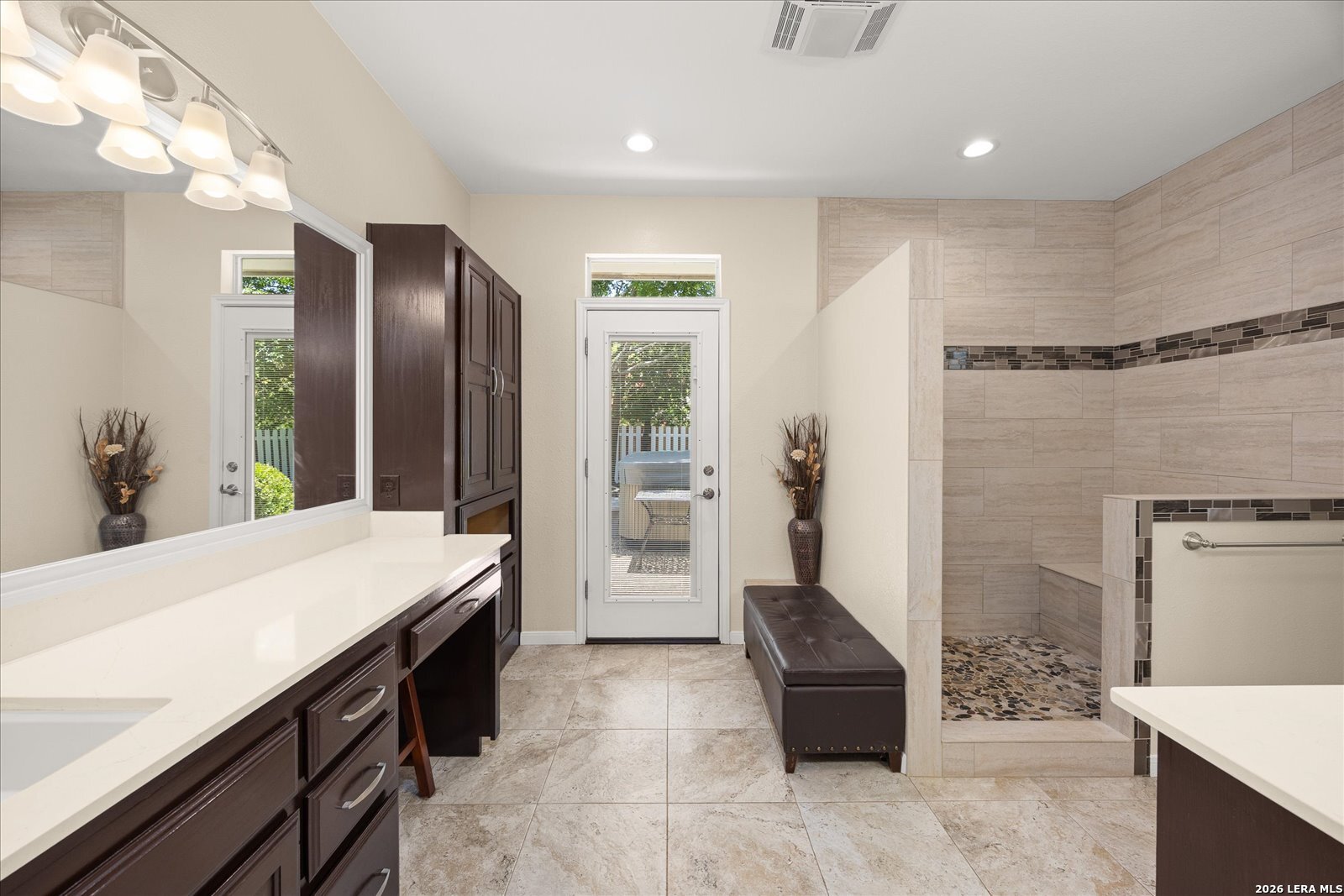 29705 Saddleback Circle Fair Oaks Ranch, TX 78015 - Photo 21 of 45