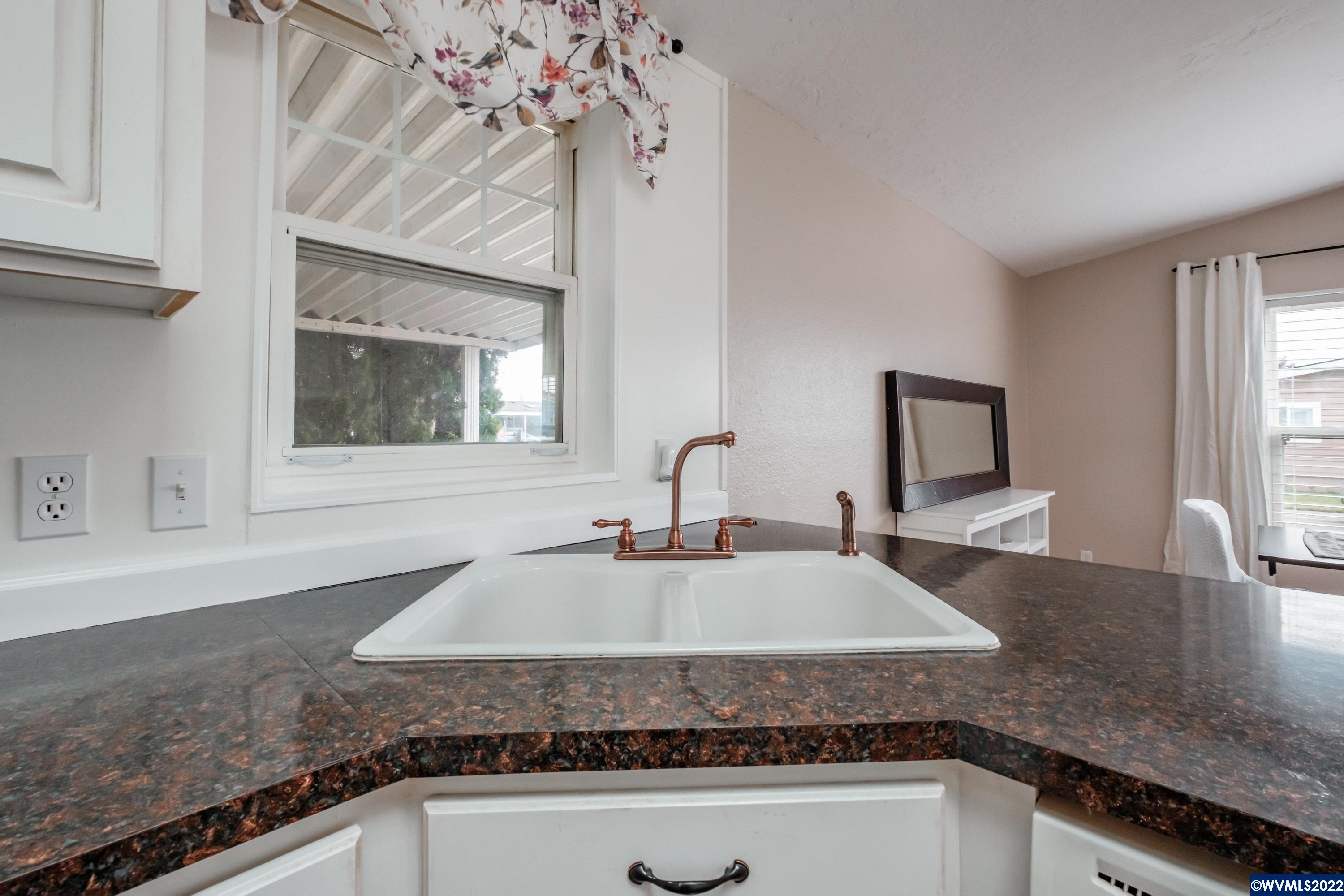 2151 Three Lakes Road Southeast, Unit 25 Albany, OR 97322 - Photo 15 of 42 Gallery Image 15