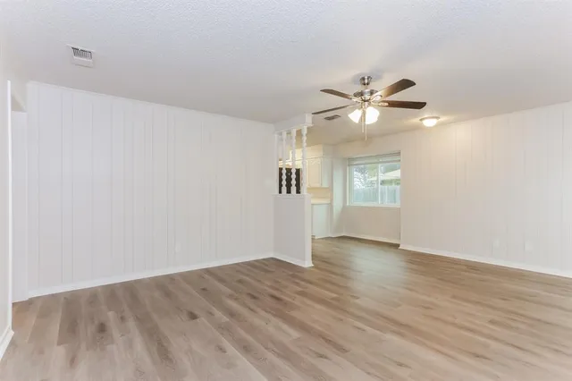 $2,255 | 328 Bennett Circle, DeSoto, TX 75115