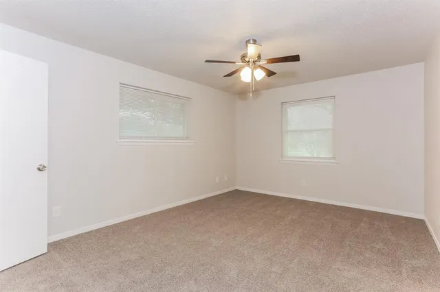 $2,255 | 328 Bennett Circle, DeSoto, TX 75115