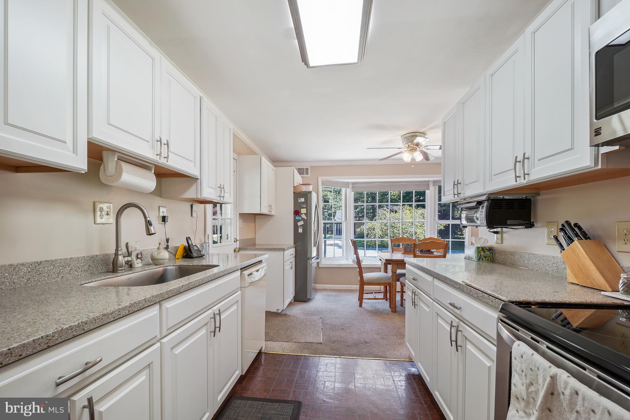 16011 Jerald Road Laurel, MD 20707 - Photo 9 of 48 Kitchen
