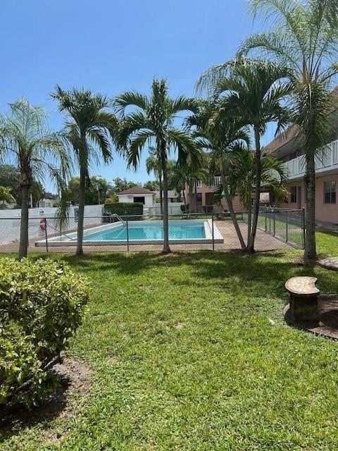 6050 Southwest 27th Street Miramar, FL 33023 - Photo 32 of 40 a view of a garden