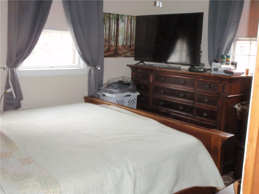 11 Kennedy Drive Coventry, RI 02816 - Photo 8 of 8