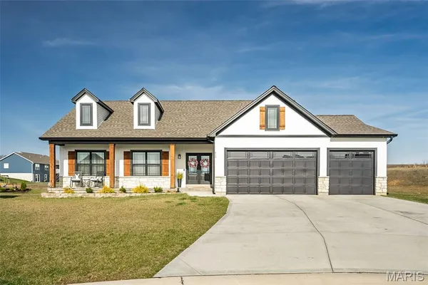 $479,900 | 619 Schapers Court, Moscow Mills, MO 63362