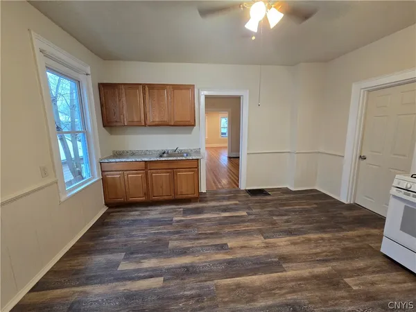 $1,600 | 804 East Division Street, Syracuse, NY 13208