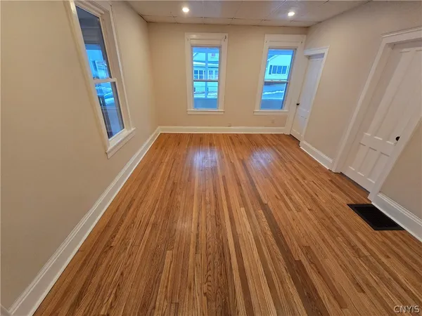 $1,600 | 804 East Division Street, Syracuse, NY 13208