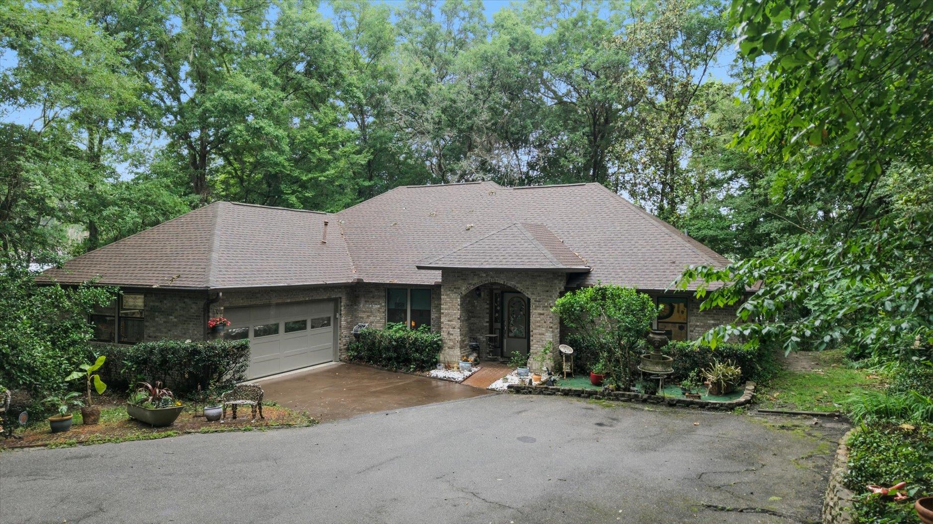1136 Coe Landing Road Tallahassee, FL 32310 - Photo 1 of 70