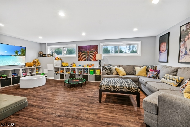 104 Summit Road Sparta, NJ 07871 - Photo 19 of 32