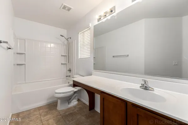 $2,195 | 1180 East Buffalo Street, Gilbert, AZ 85295