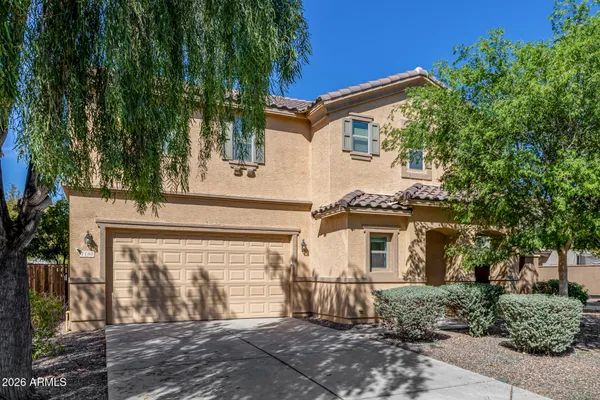 $2,195 | 1180 East Buffalo Street, Gilbert, AZ 85295