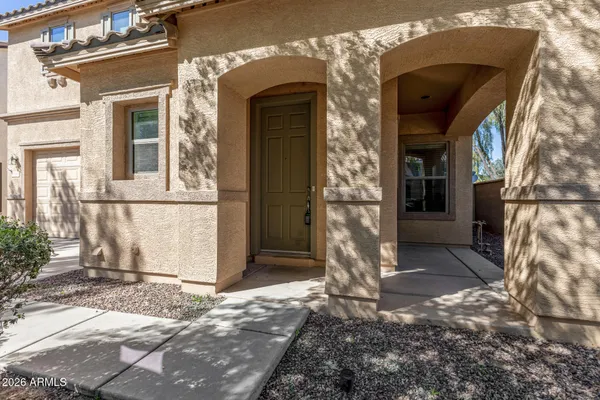 $2,195 | 1180 East Buffalo Street, Gilbert, AZ 85295