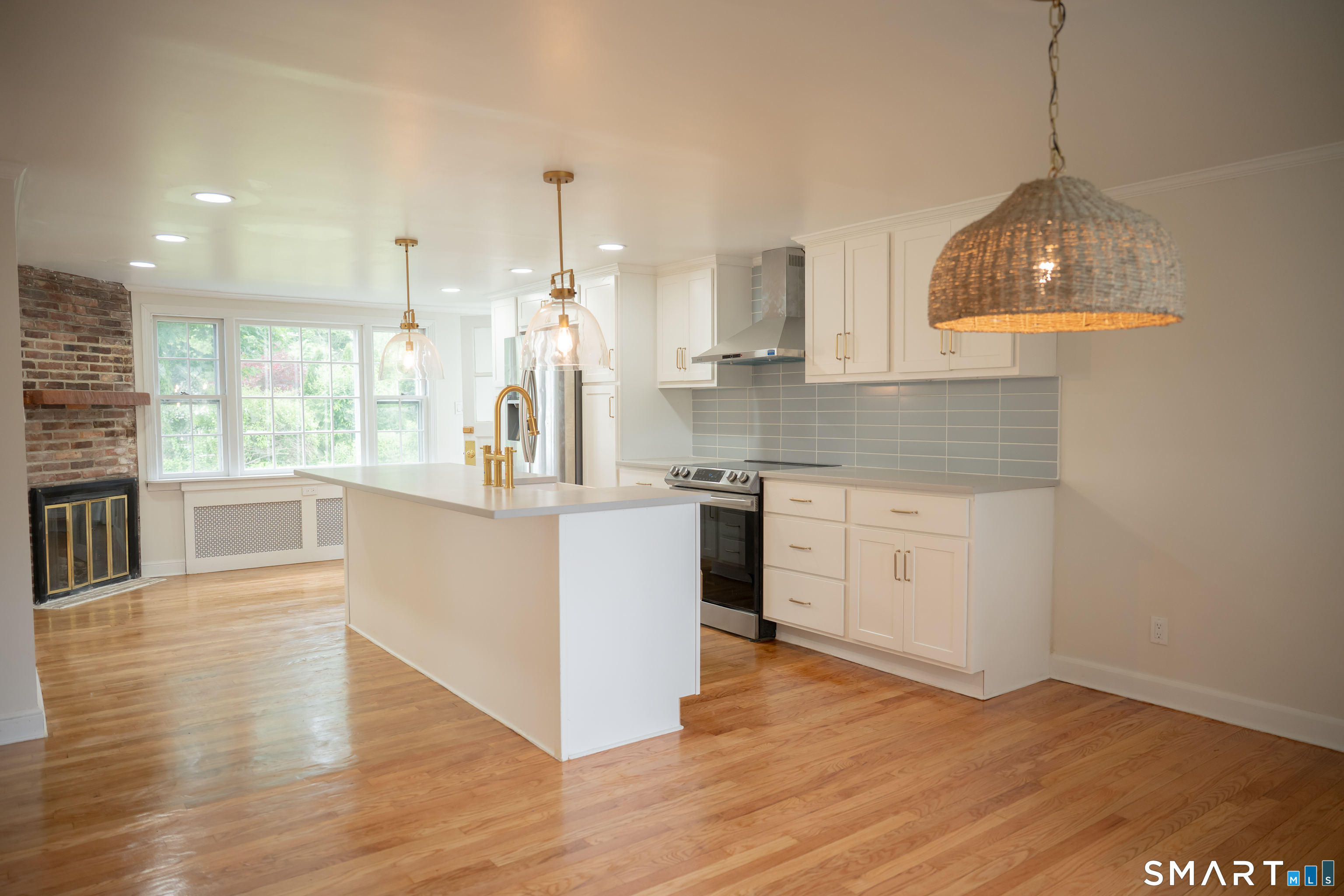 249 Ridge Road Wethersfield, CT 06109 - Photo 5 of 14
