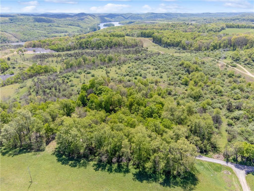 242 Walker Road Freeport, PA 16229 - Photo 18 of 21 Gallery Image 18