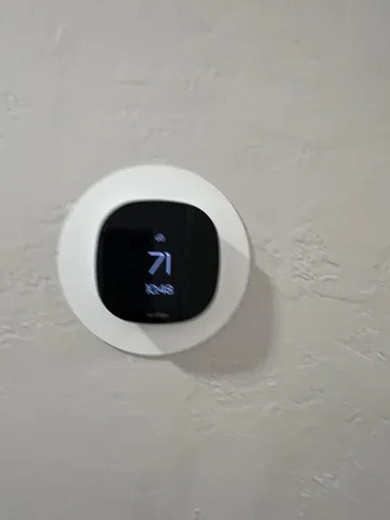 a close up view of washer and dryer