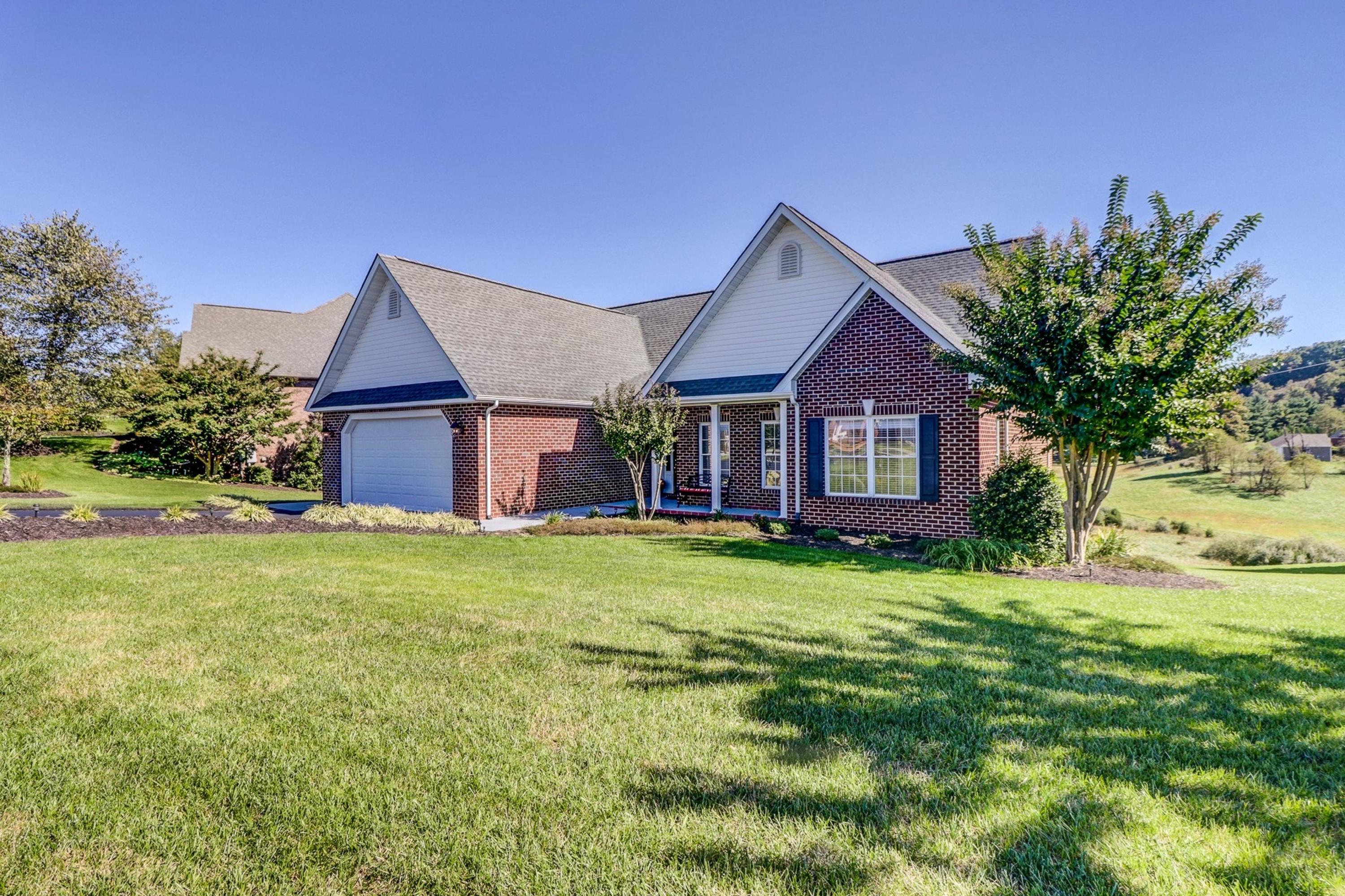 388 Summit Ridge Road Daleville, VA 24083 - Photo 1 of 46 001-291591-IMG_5960_1_2_3_4_7022544
