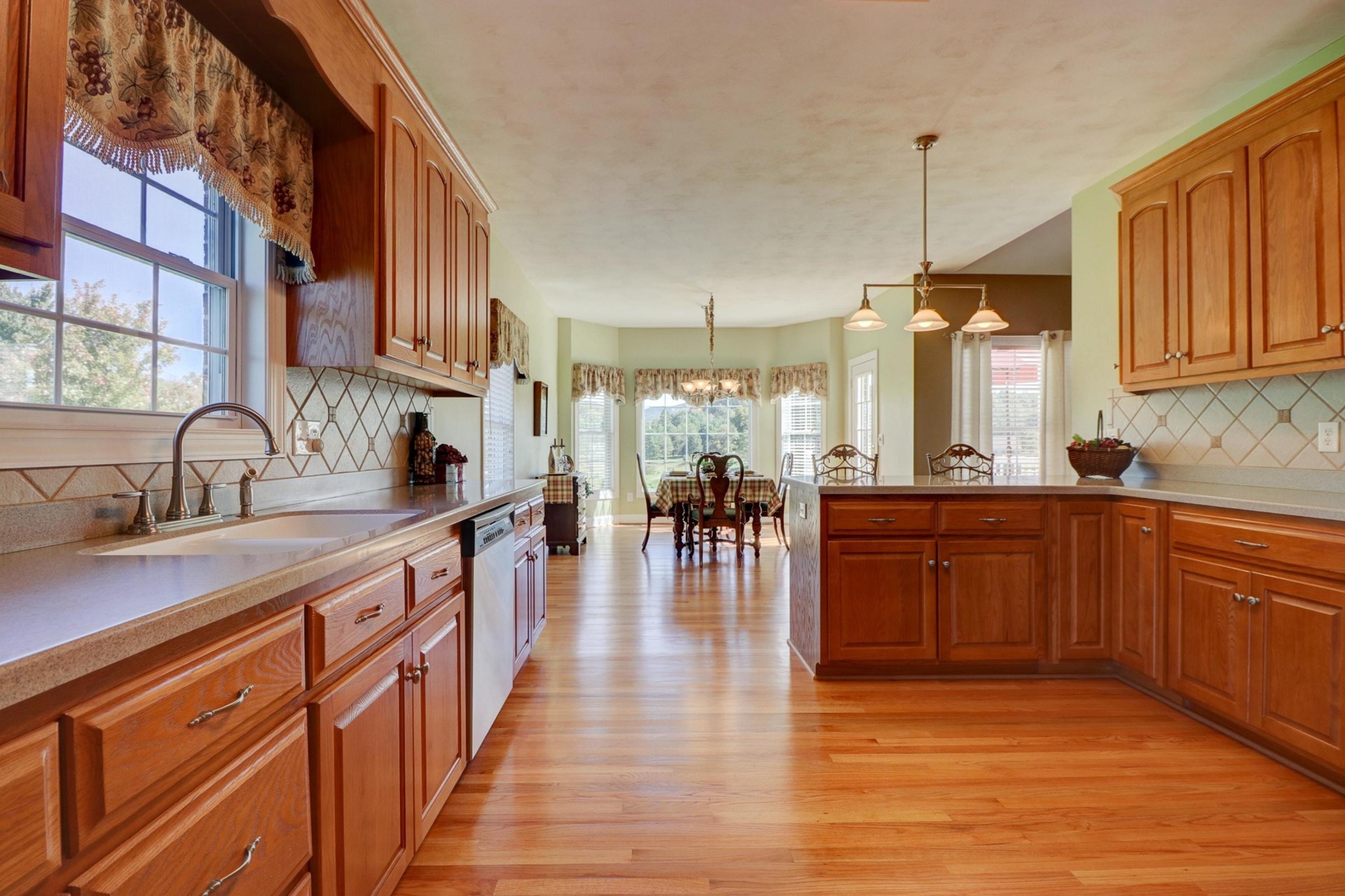 388 Summit Ridge Road Daleville, VA 24083 - Photo 14 of 46 014-291591-IMG_6040_1_2_3_4_7022556