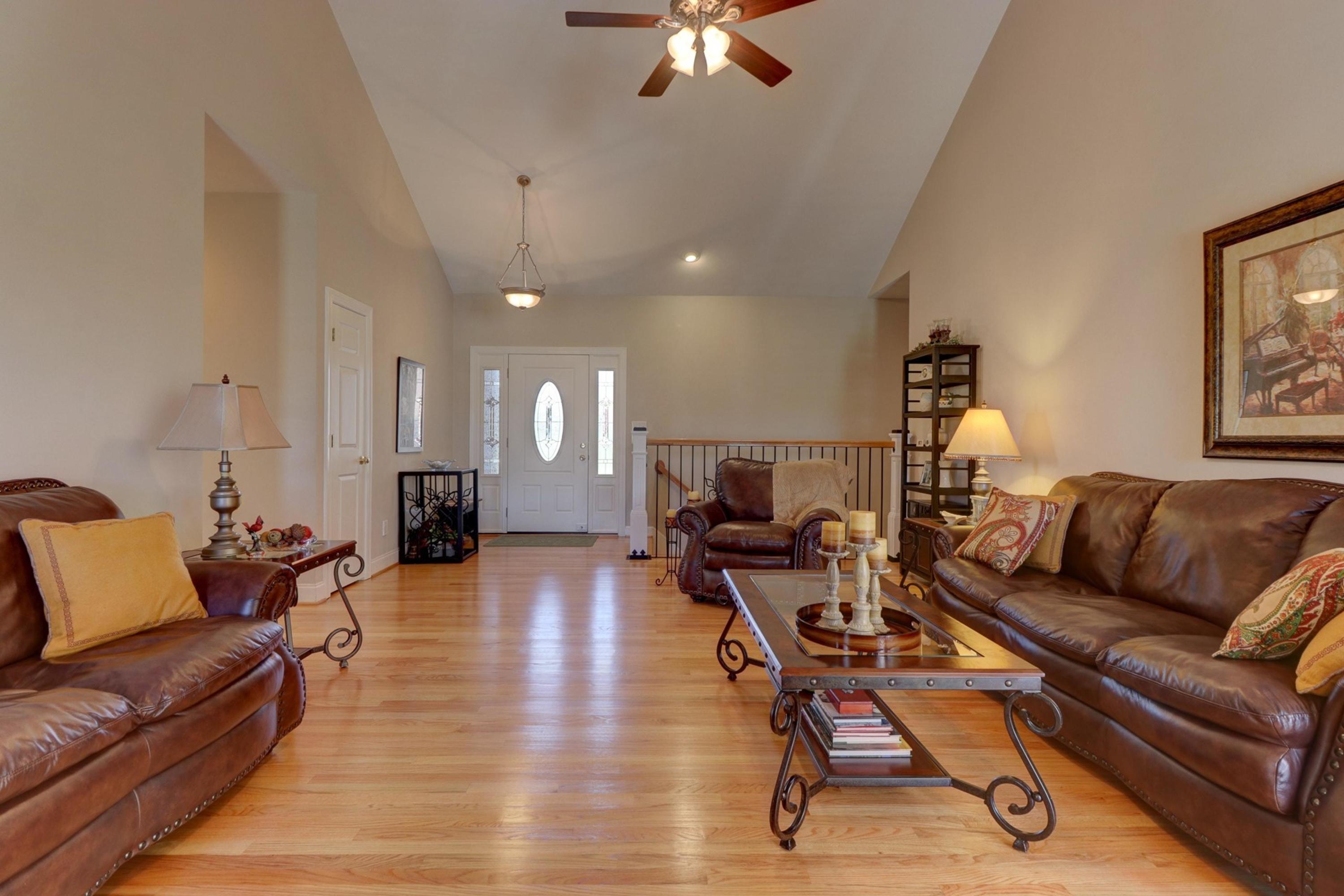388 Summit Ridge Road Daleville, VA 24083 - Photo 4 of 46 003-291591-IMG_5990_1_2_3_4_7022548