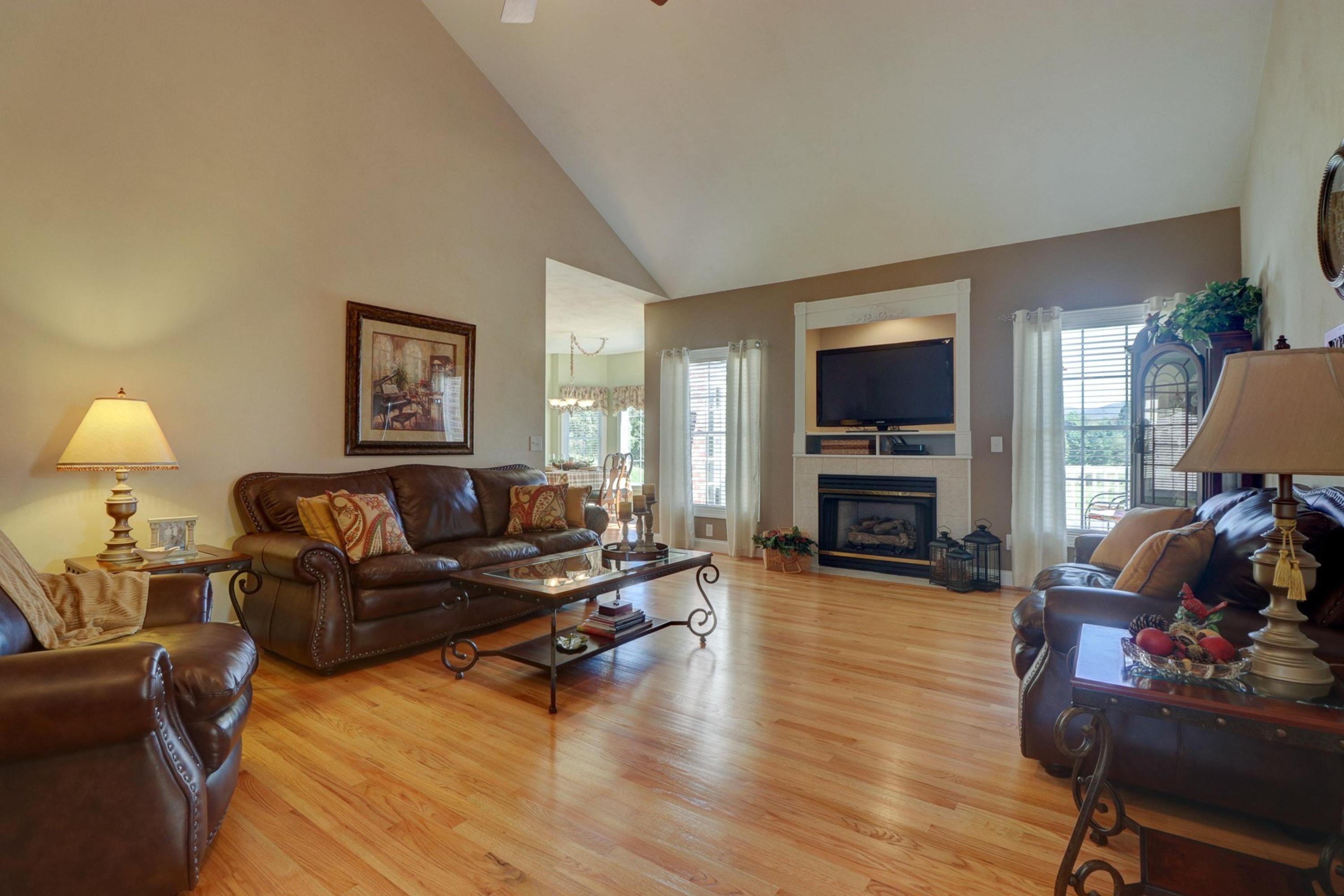 388 Summit Ridge Road Daleville, VA 24083 - Photo 6 of 46 005-291591-IMG_5985_6_7_8_9_7022547
