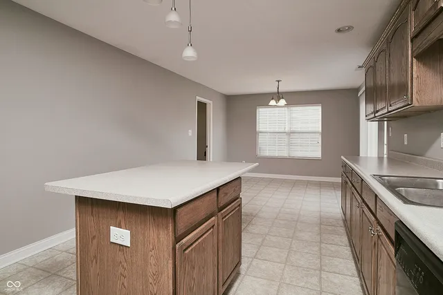 $2,400 | 11306 Guy Street, Fishers, IN 46038