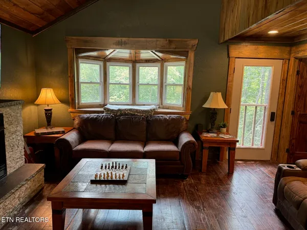 $499,000 | 184 Tecumseh Trail, Unit 184, Speedwell, TN 37870