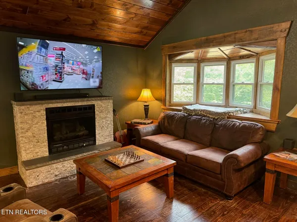 $499,000 | 184 Tecumseh Trail, Unit 184, Speedwell, TN 37870