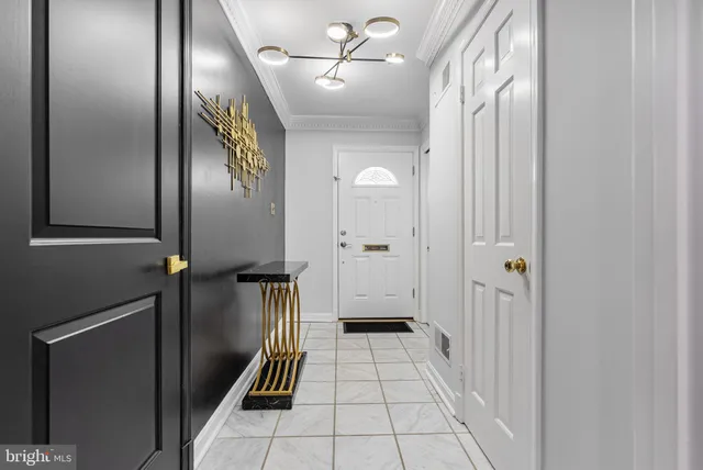 $729,000 | 11008 Wickshire Way, Unit C5, Rockville, MD 20852