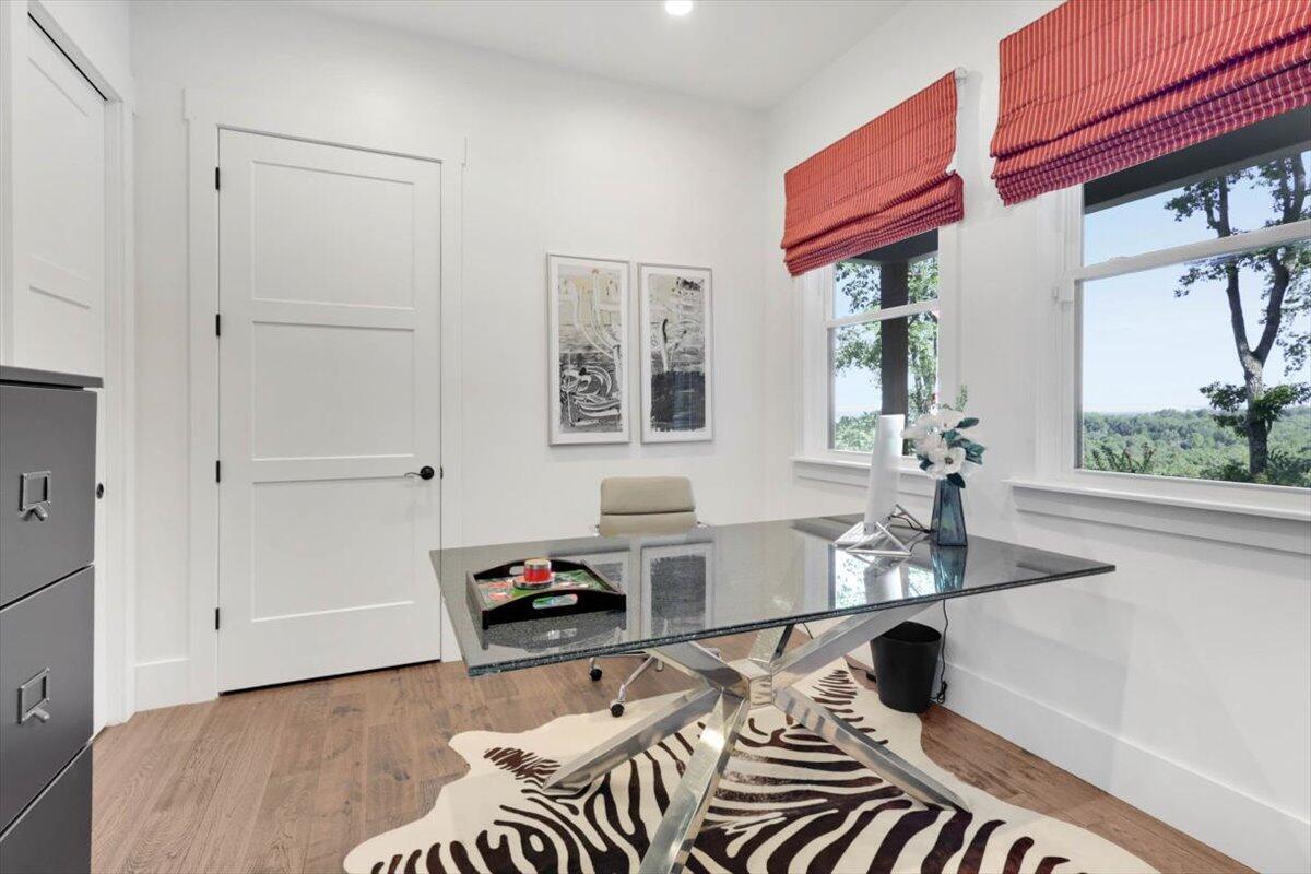 9934 Caseview Drive Harrison, TN 37341 - Photo 8 of 74 29-Pinnacle Tour - 9934 Caseview - 30