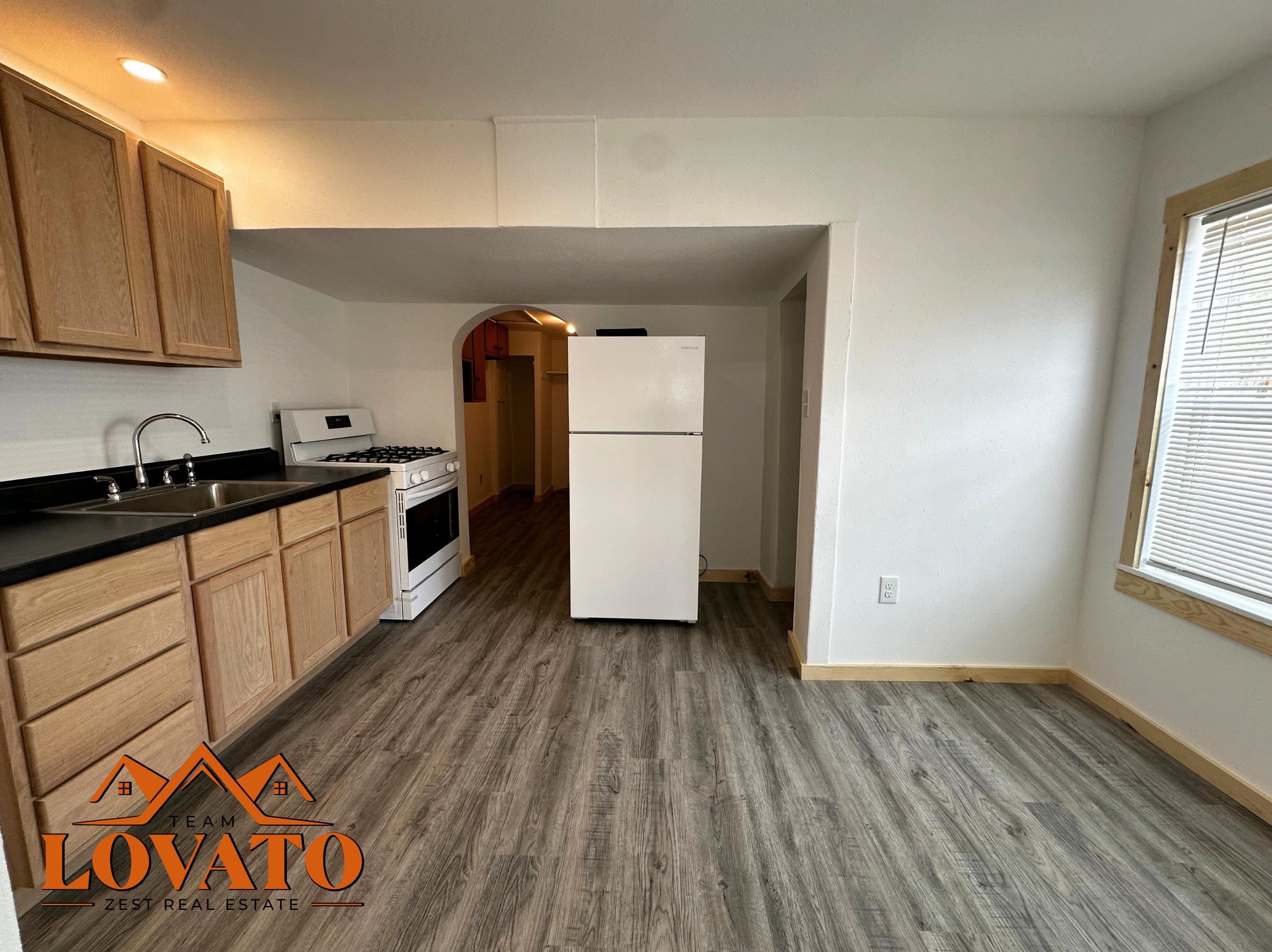 952 South Jackson Street Casper, WY 82601 - Photo 3 of 16