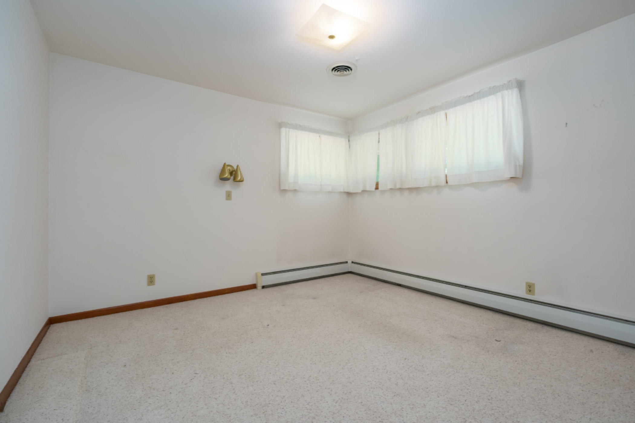 6910 North Sprinkle Road Kalamazoo, MI 49004 - Photo 10 of 35 Sprinkle_Rd_N_6910_Kalamazoo_49004-12