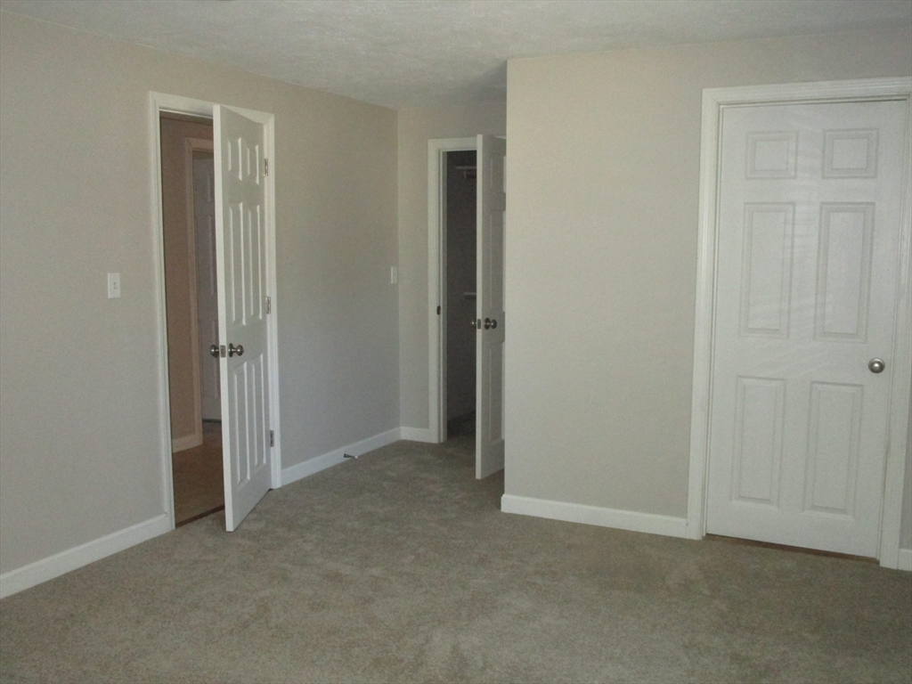 25 Barrows Road Worcester, MA 01609 - Photo 12 of 17 Gallery Image 12