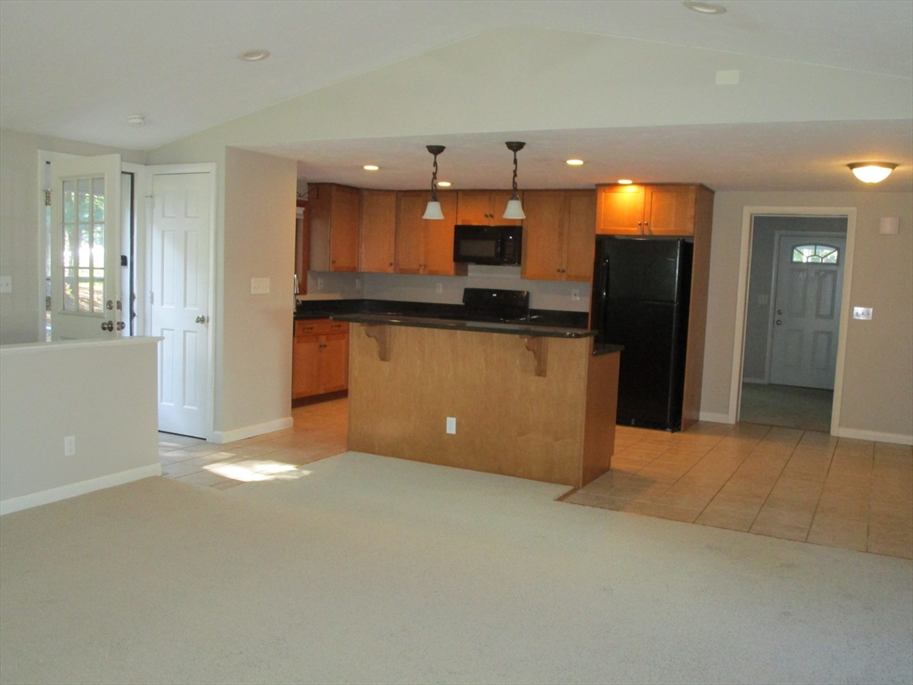 25 Barrows Road Worcester, MA 01609 - Photo 10 of 17 Gallery Image 10