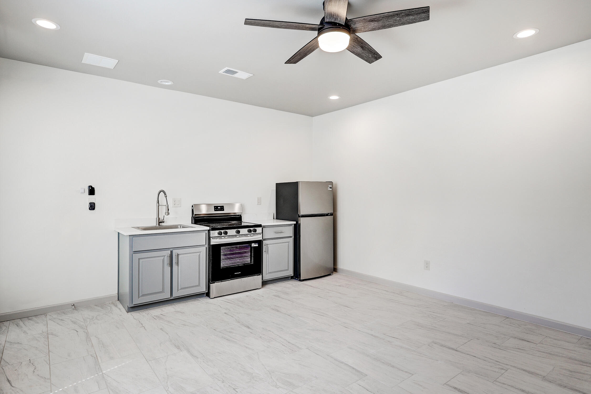 505 12th Avenue Southeast Rio Rancho, NM 87124 - Photo 33 of 39 Gallery Image 33
